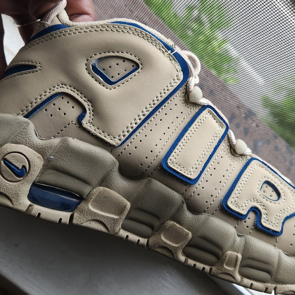 Nike Uptempo